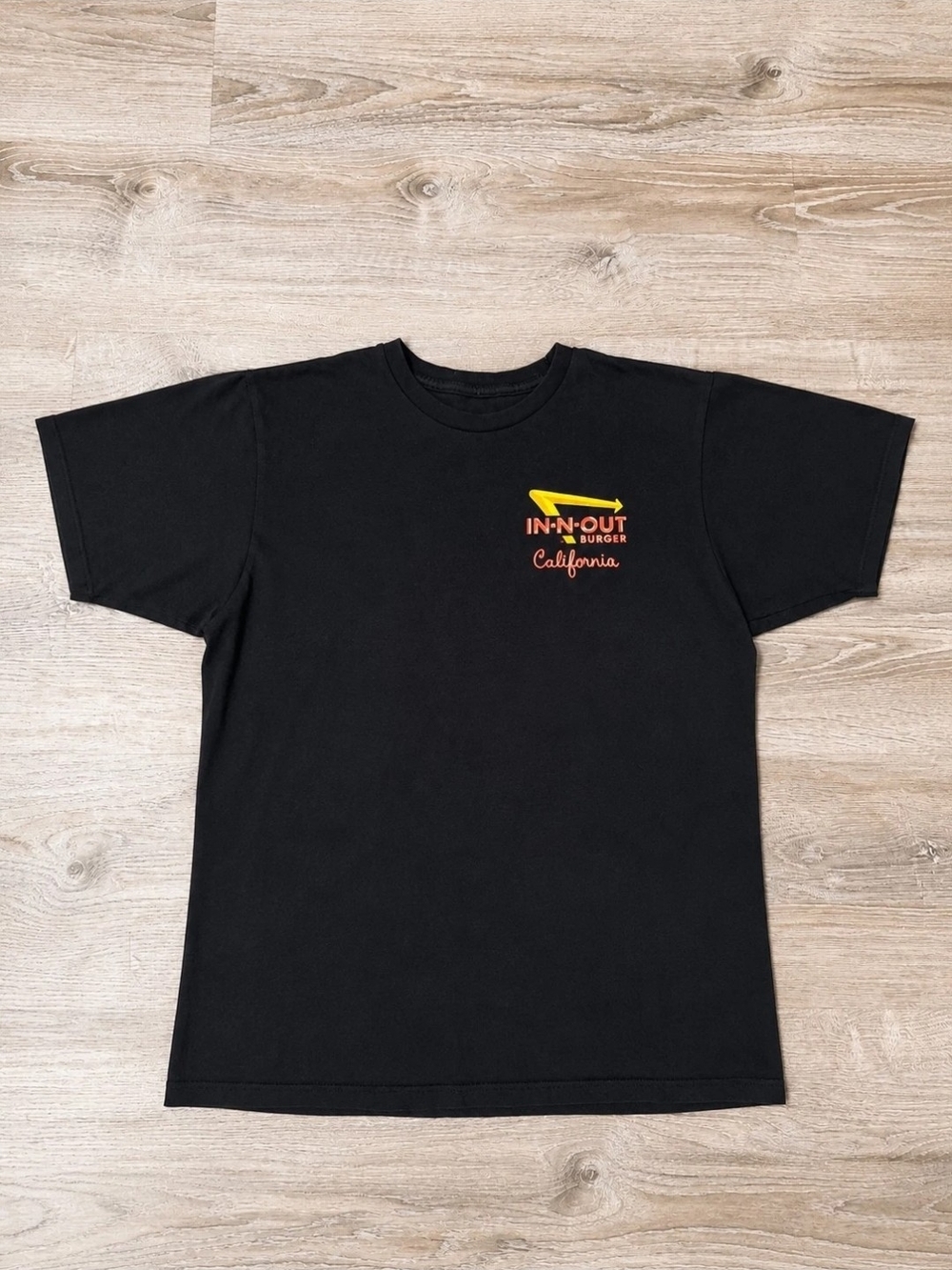 In-N-Out Burger T-Shirt Large California Muscle Car Made In USA Short Sleeve